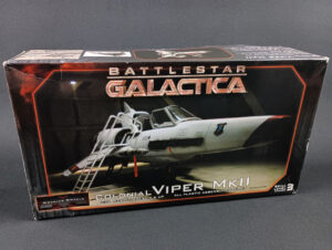 Battlestar Galactica: Colonial Viper MK II 1:32 Model Kit (2009)